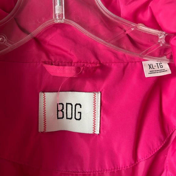 Urban Outfitters Hot Pink Puffer Vest - Picture 6 of 7